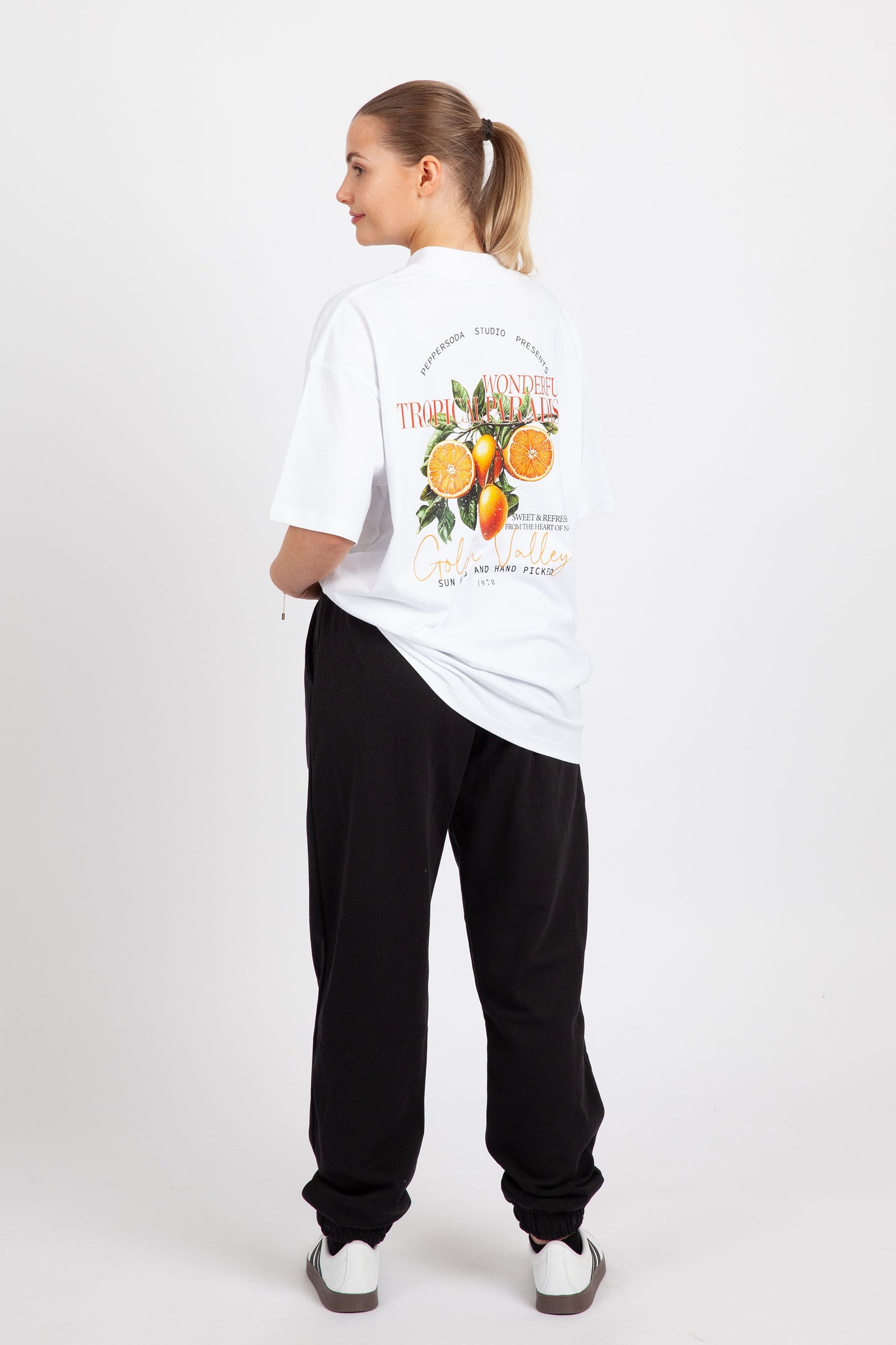 Womens Wonderful Tropical Paradise Printed White T-shirt